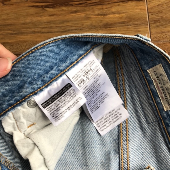 Levi’s 501 Montgomery Wash cropped Jeans - Picture 6 of 8